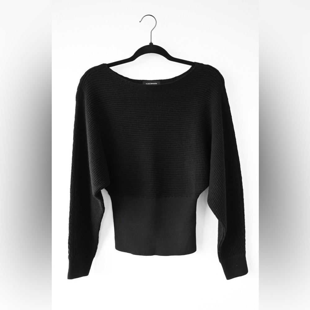 Club Monaco Sweater Shirt Great Condition